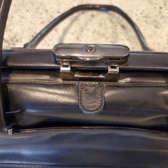 Vintage Via Spiga Fashion All Fine Leather Hand Bag. - Picture 6 of 16